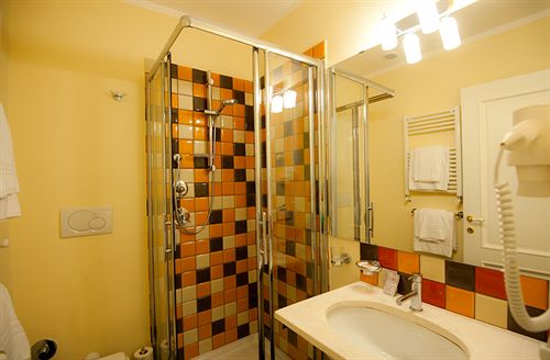 Bed and Breakfast 94 Rooms  | Roma | Roma | Italia 19