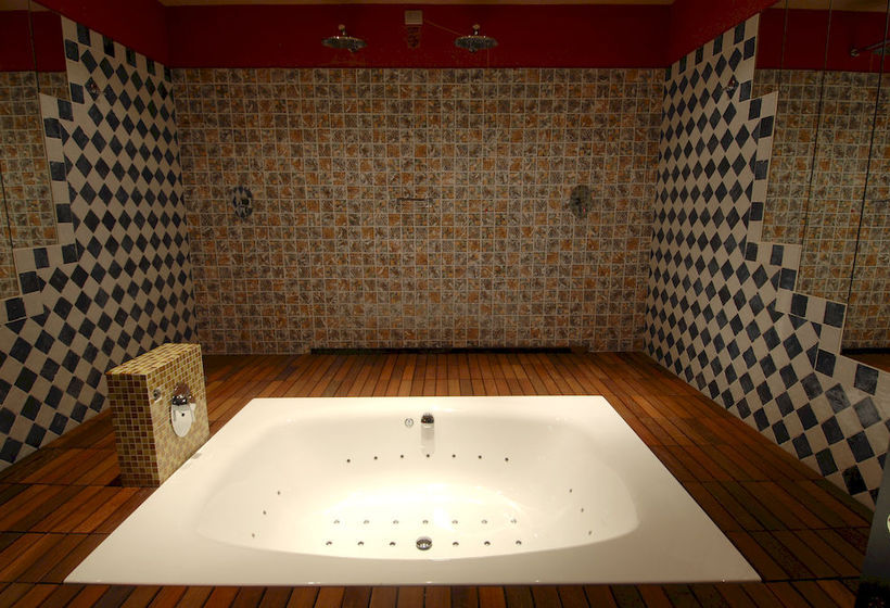 Hotel Piranha  | Casalino | Novara | Italia 20