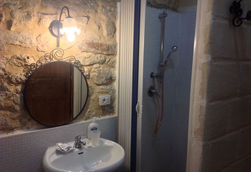 Bed & Breakfast Santa Maria Del Buon Consiglio  | Bari | Bari | Italia 3