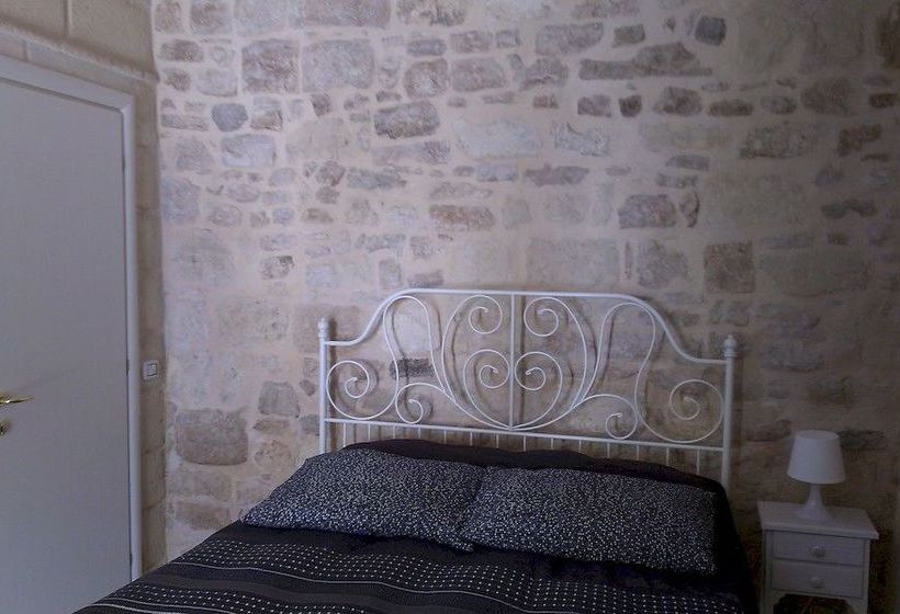 Bed & Breakfast Santa Maria Del Buon Consiglio  | Bari | Bari | Italia 6