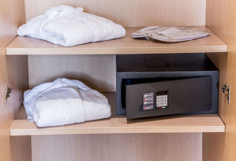 Hotel De La Ville  | Fano | Pesaro e Urbino | Italia 13