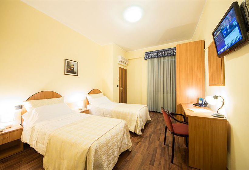 Hotel De La Ville  | Fano | Pesaro e Urbino | Italia 3