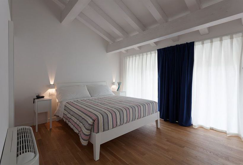 Hotel Forlanini 52  | Parma | Parma | Italia 19