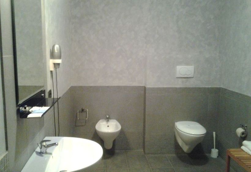 Hotel Lux  | Modena | Modena | Italia 10