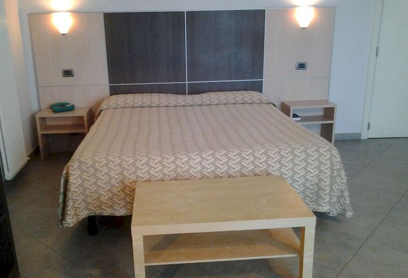 Hotel Lux  | Modena | Modena | Italia 12