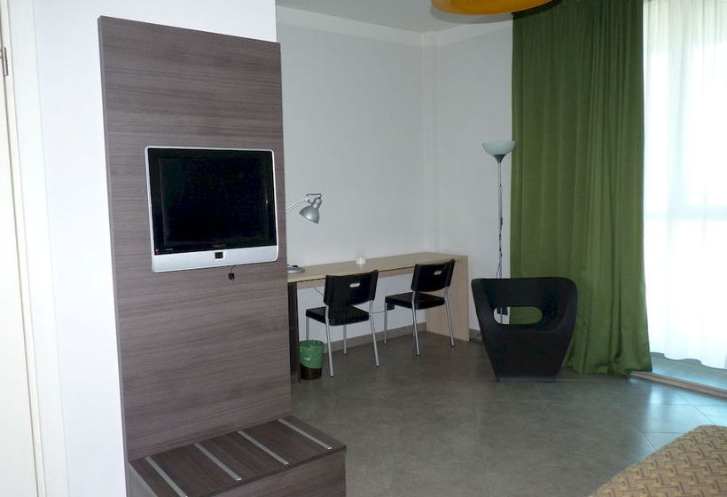 Hotel Lux  | Modena | Modena | Italia 5