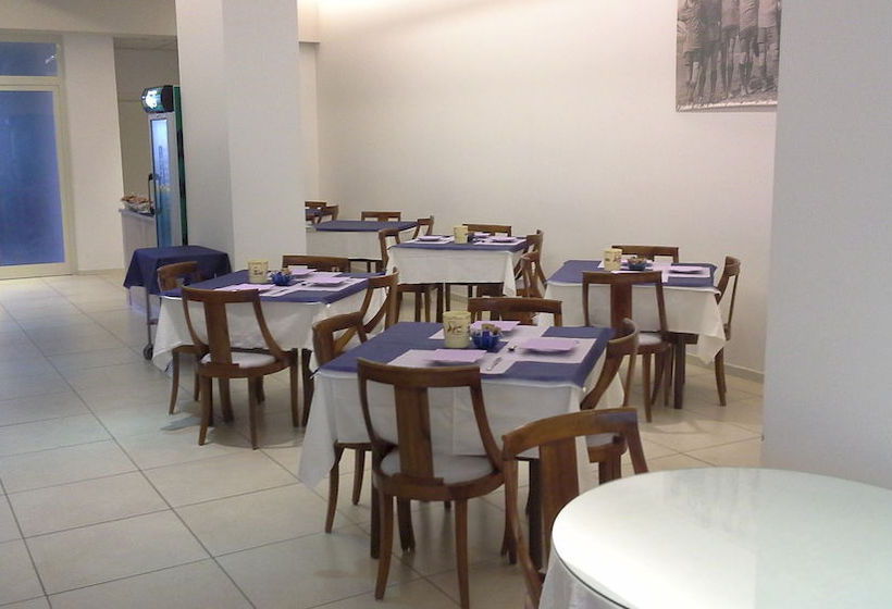 Hotel Lux  | Modena | Modena | Italia 9