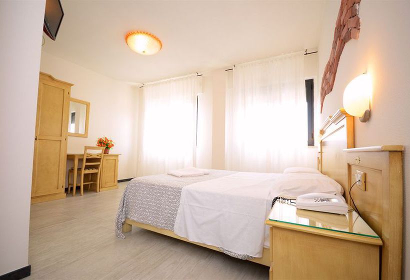 Hotel Clinton  | Casoria | Napoli | Italia 1