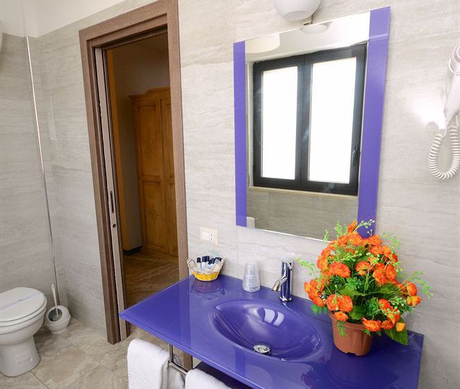 Hotel Clinton  | Casoria | Napoli | Italia 18