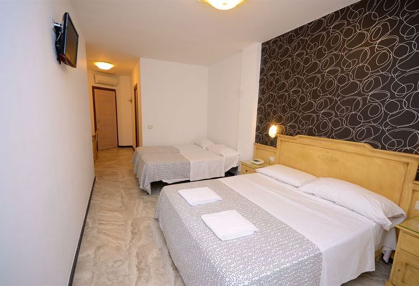 Hotel Clinton  | Casoria | Napoli | Italia 3