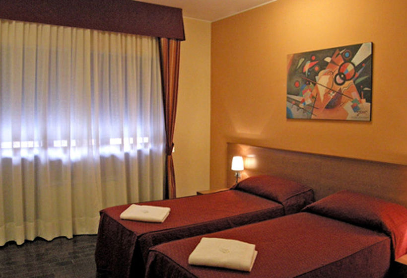 Hotel Forum  | Rozzano | Milano | Italia 7
