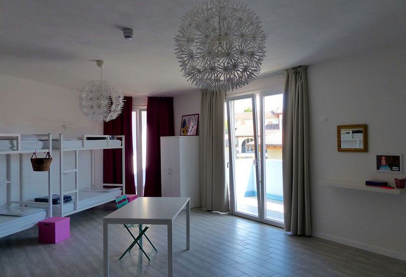 Meet Garda Lake Hostel Verona