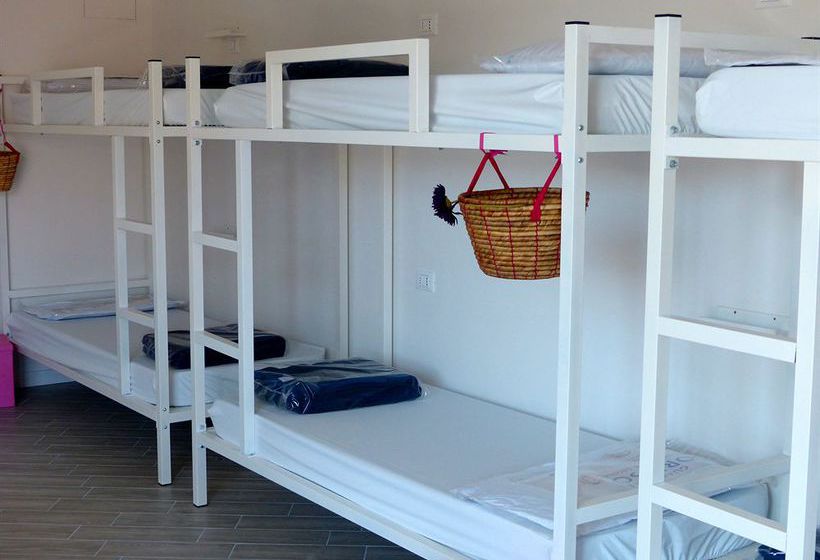 Meet Garda Lake Hostel  | Peschiera del Garda | Verona | Italia 12