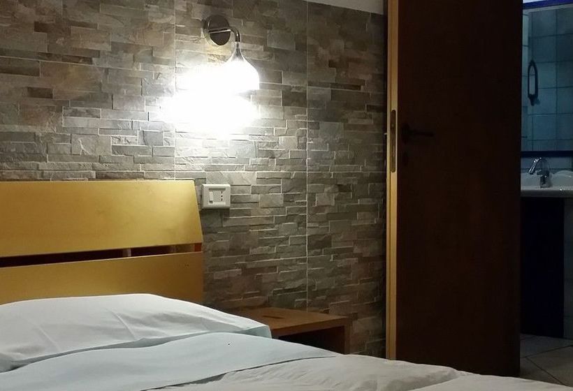 Bed and Breakfast Il Giardino Di Giulia 2  | Roma | Roma | Italia 12