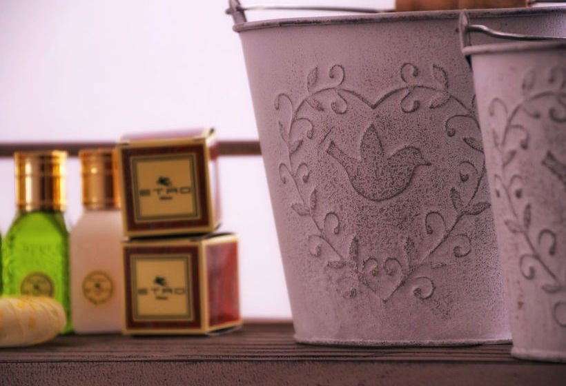 Bed and Breakfast Cas'e Charming House  | Caserta | Caserta | Italia 3