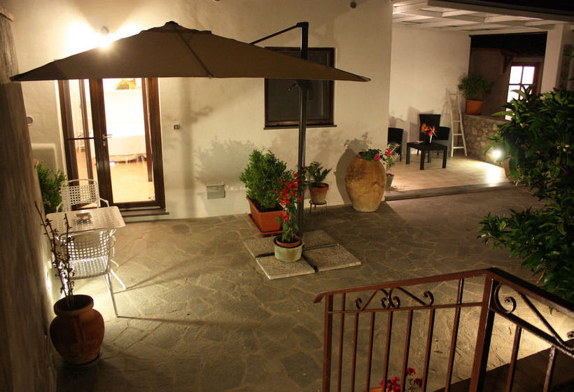Bed and Breakfast Casetta Minghitto Napoles