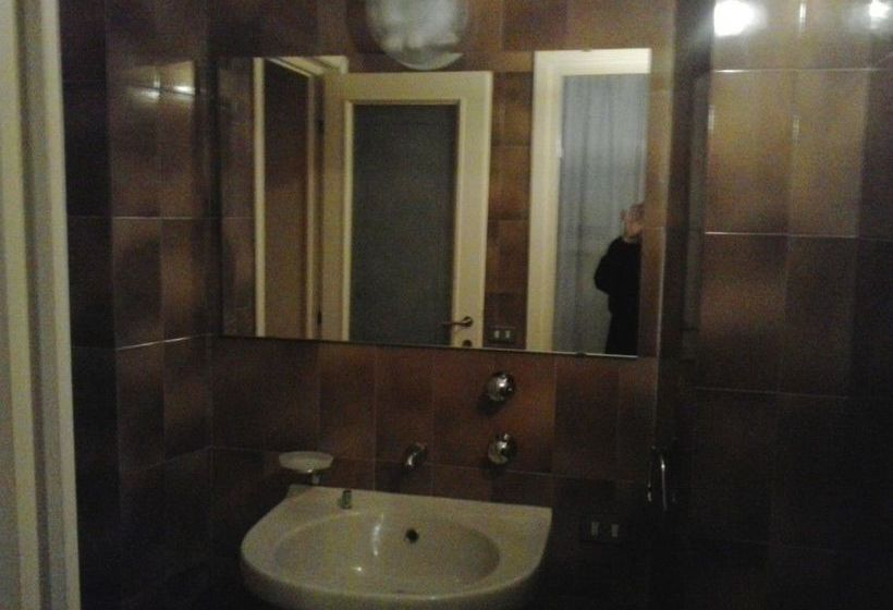 Cinzia's Houses  | Trecate | Novara | Italia 3