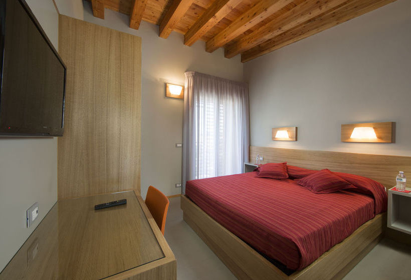 Hotel Le Scuole - Collemassari Hospitality