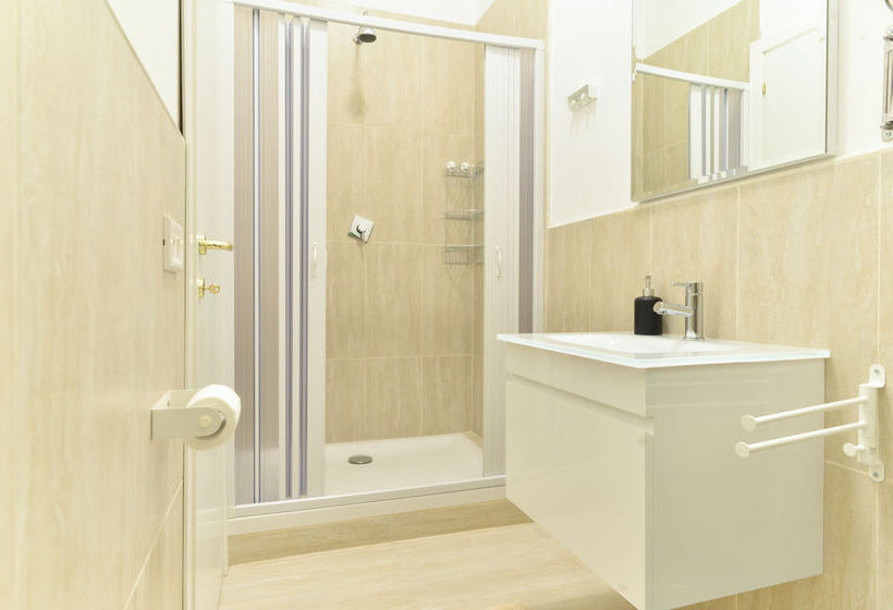 Bed and Breakfast Roman Holidays  | Roma | Roma | Italia 8