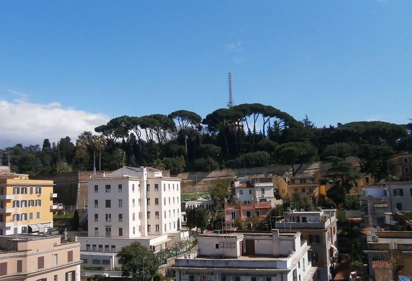 Maria, L'attico Al Vaticano  | Roma | Roma | Italia 1