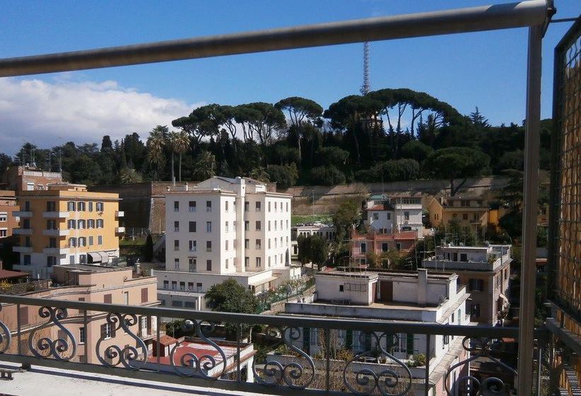 Maria, L'attico Al Vaticano  | Roma | Roma | Italia 3