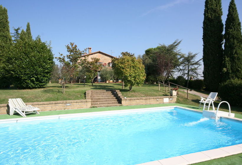 Casale Giulio  | Sarteano | Siena | Italia 2