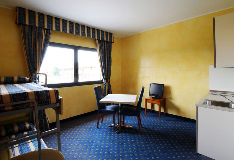 Hotel Riz  | San Genesio ed Uniti | Pavia | Italia 13