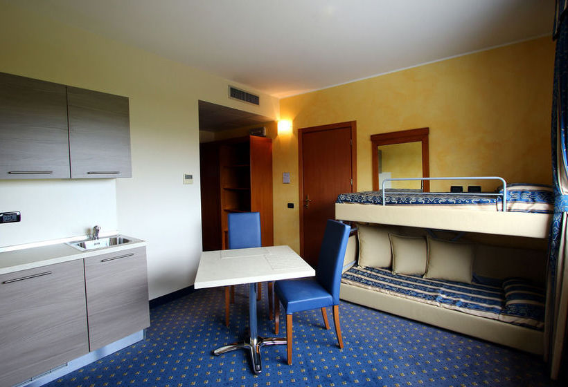 Hotel Riz  | San Genesio ed Uniti | Pavia | Italia 15
