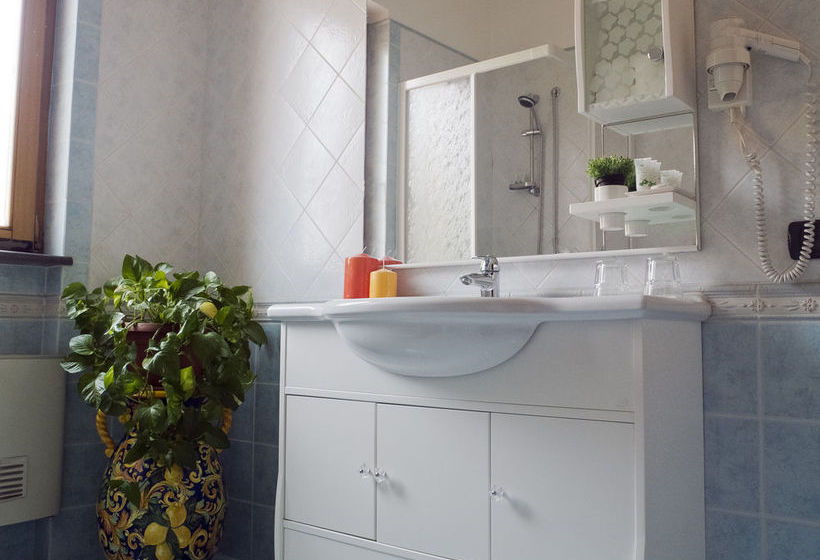 Bed and Breakfast Villa Rosita  | Fiumicino | Roma | Italia 1