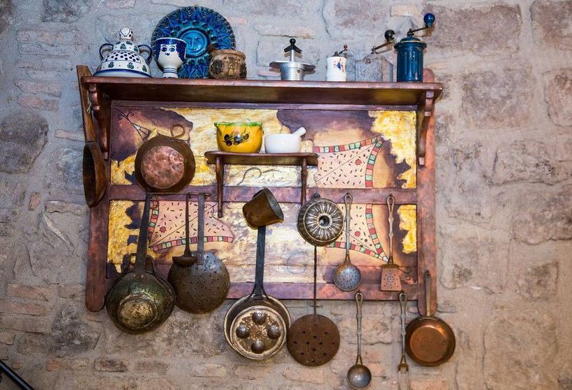 Pensione La Tana Del Bruco  | Viterbo | Viterbo | Italia 10