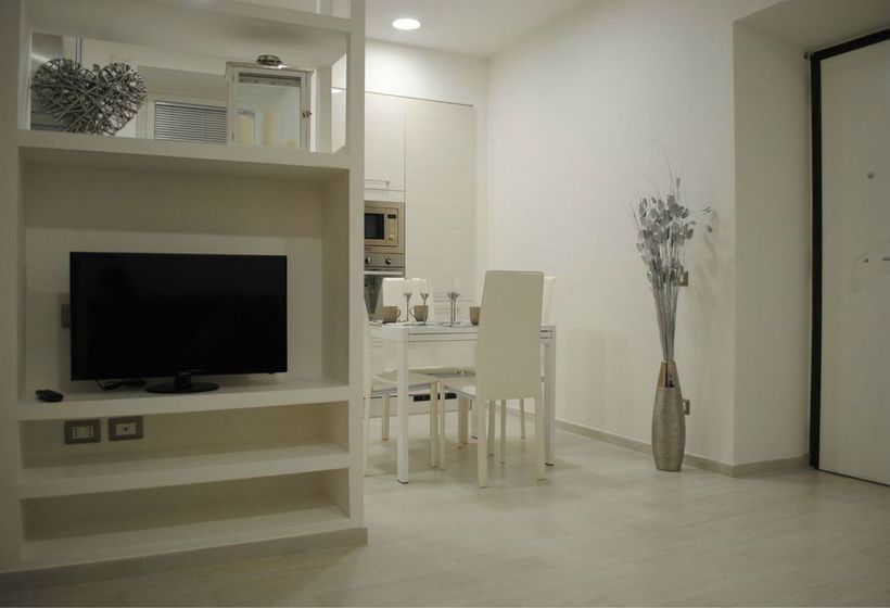 Ciak Holiday House  | Roma | Roma | Italia 1