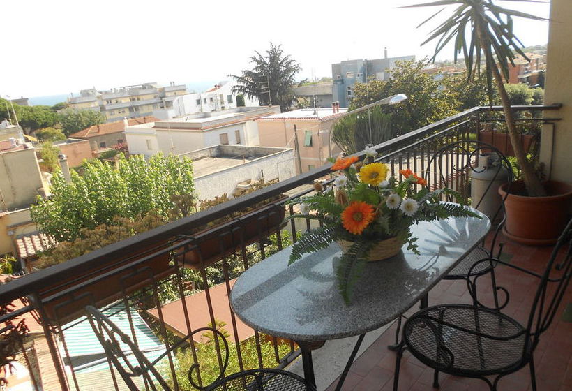 Banzai Beach Guest House  | Santa Marinella | Roma | Italia 12