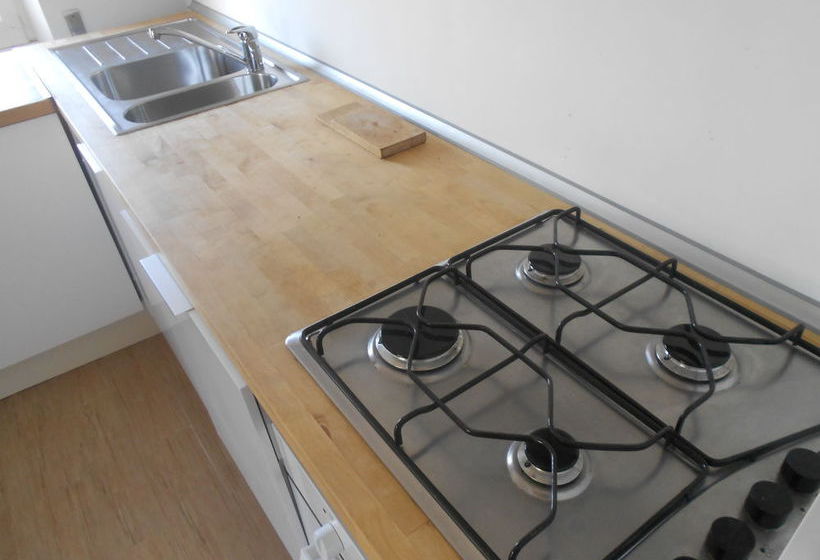 Banzai Beach Guest House  | Santa Marinella | Roma | Italia 4