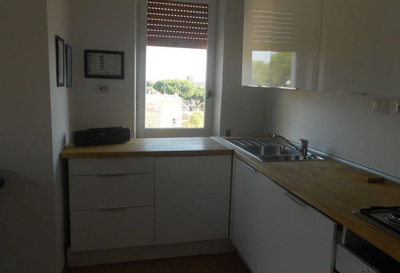 Banzai Beach Guest House  | Santa Marinella | Roma | Italia 6