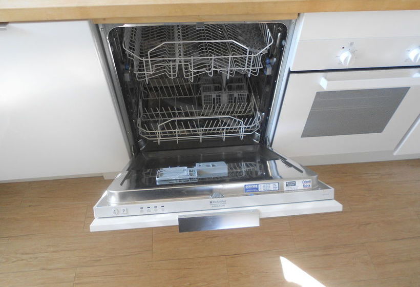 Banzai Beach Guest House  | Santa Marinella | Roma | Italia 7