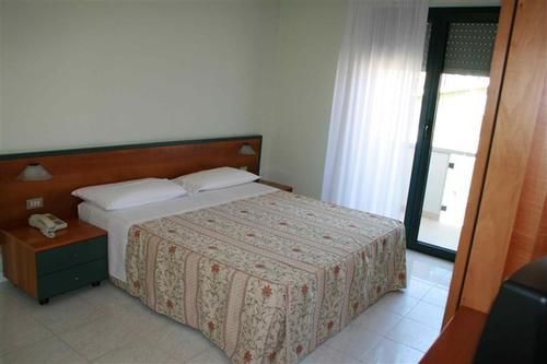 Hotel La Perla  | Roseto Degli Abruzzi | Teramo | Italia 1