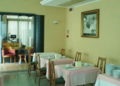 Hotel La Perla  | Roseto Degli Abruzzi | Teramo | Italia 2