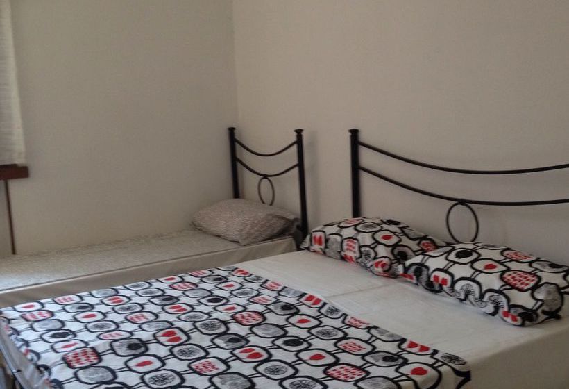 Ostello Villa Pusiano 26  | Milano | Milano | Italia 11