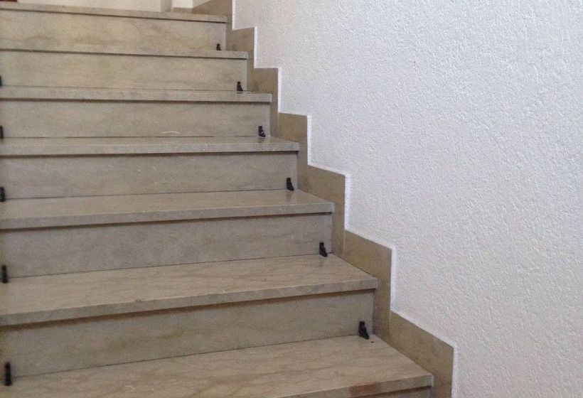 Ostello Villa Pusiano 26  | Milano | Milano | Italia 6