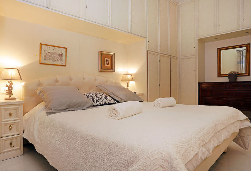 Bed and Breakfast La Maison Del Corso Bed&Breakfast  | Roma | Roma | Italia 2