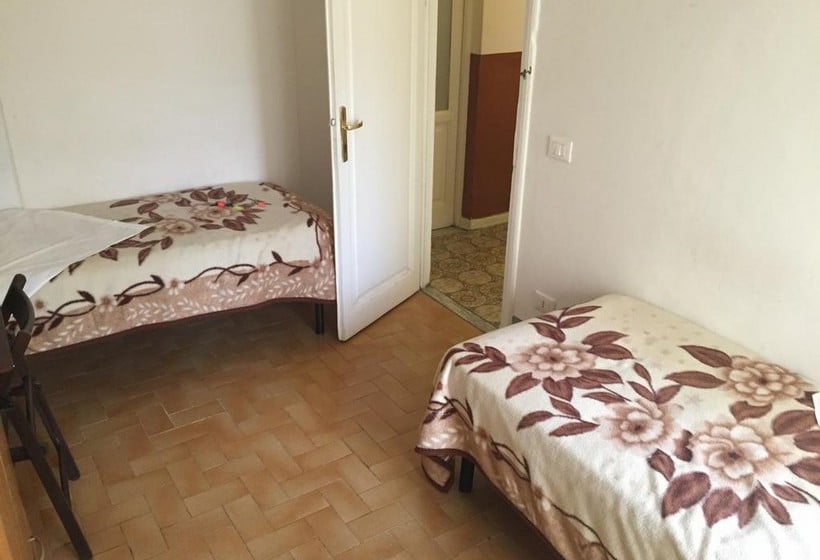 Veronique Hostel   | Florença | Firenze | Itália 11