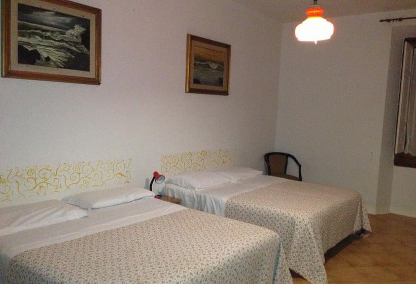 Veronique Hostel   | Florença | Firenze | Itália 2