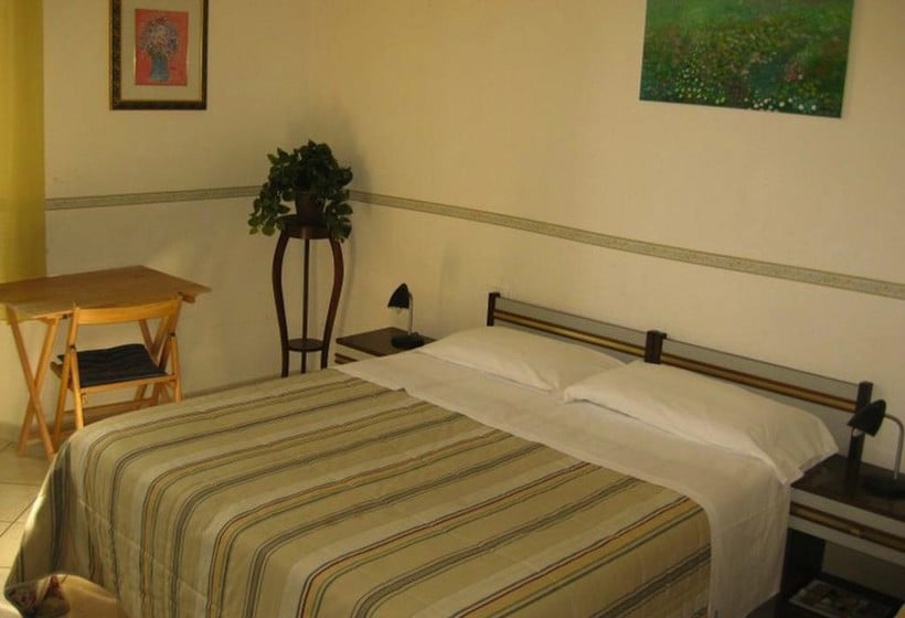 Veronique Hostel   | Florença | Firenze | Itália 8