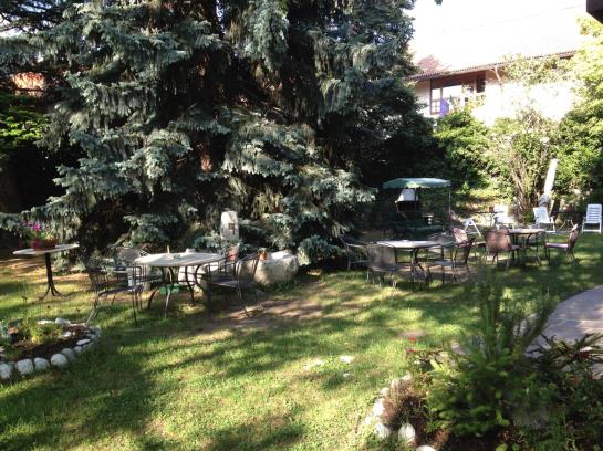 Hotel Pensione Schweitzer  | Silandro | Bolzano | Italia 1