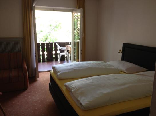 Hotel Pensione Schweitzer  | Silandro | Bolzano | Italia 10