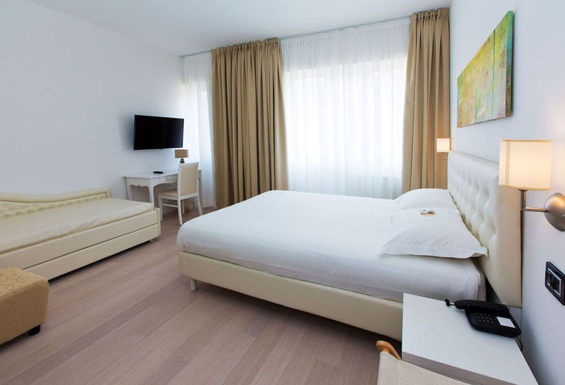 Hotel Mainè  | Finale Ligure | Savona | Italia 16