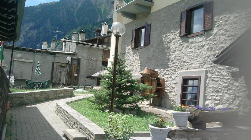 Hotel Ottoz  | Courmayeur | Aosta | Italia 16