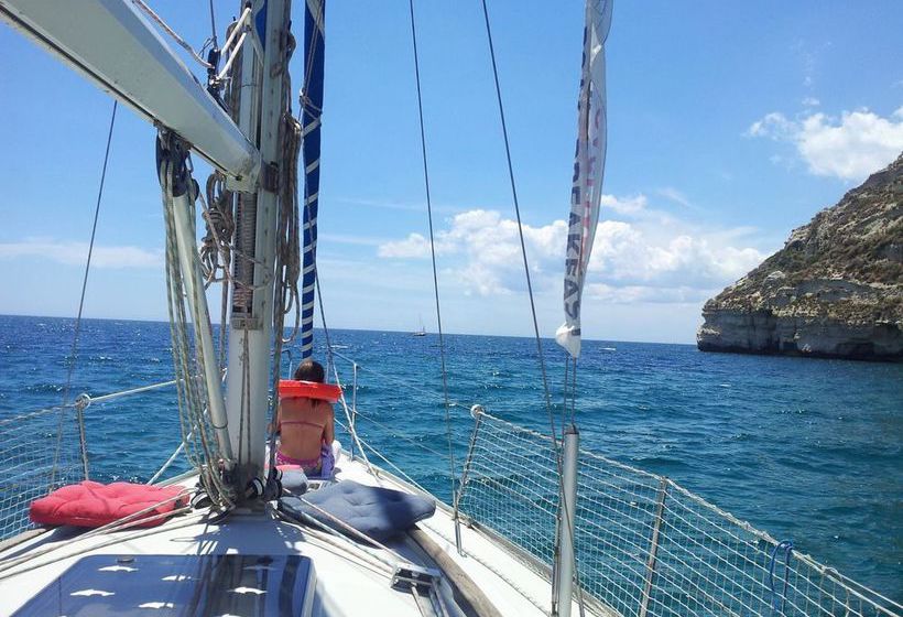 Bed and Breakfast Boat & Breakfast Cagliari  | Cagliari | Sardegna | Italia 2