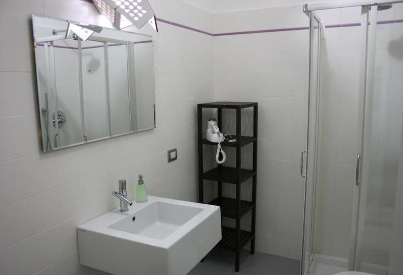 Pensione Old Town Funicular  | Bergamo | Bergamo | Italia 2