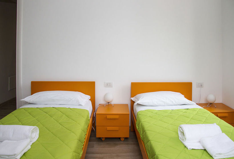 Pensione Center 2  | Bergamo | Bergamo | Italia 12